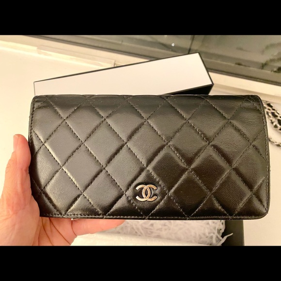 ❤️SOLD❤️ Auth CHANEL CC Bifold Lambskin WOC - Picture 10 of 13